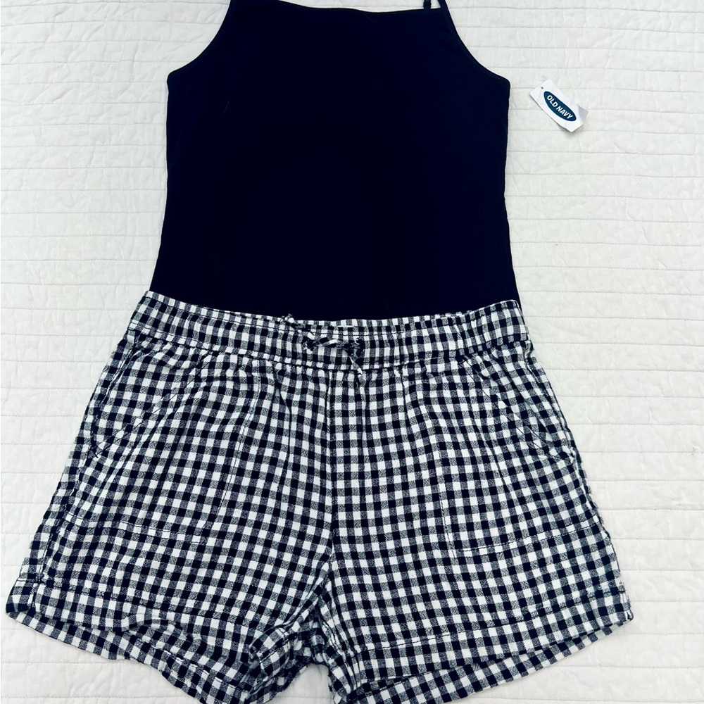 Old Navy Outfit- Black and White Gingham Shorts with NWT Black Tank Top, 14-16